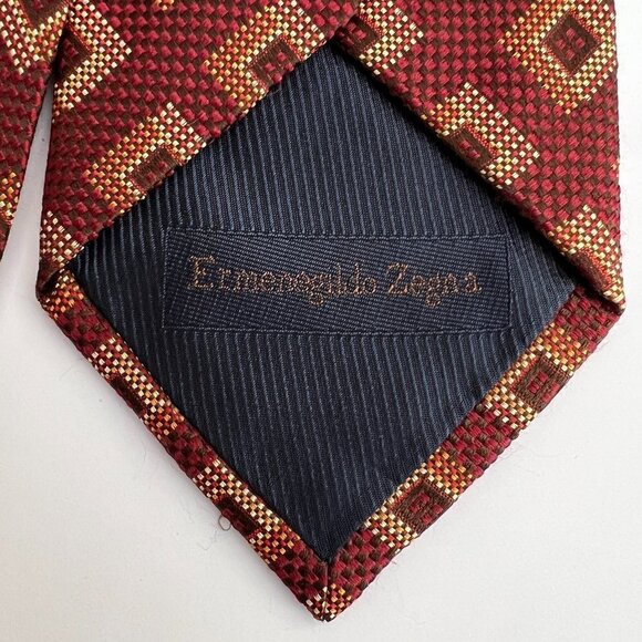 Ermenegildo Zegna 100% Silk Red Orange‎ Diagonally Pattered Squares Tie - Picture 6 of 8
